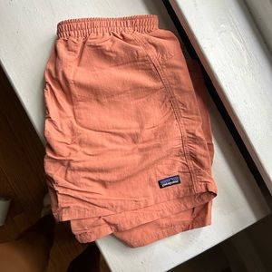 Women’s patagonia baggies size L